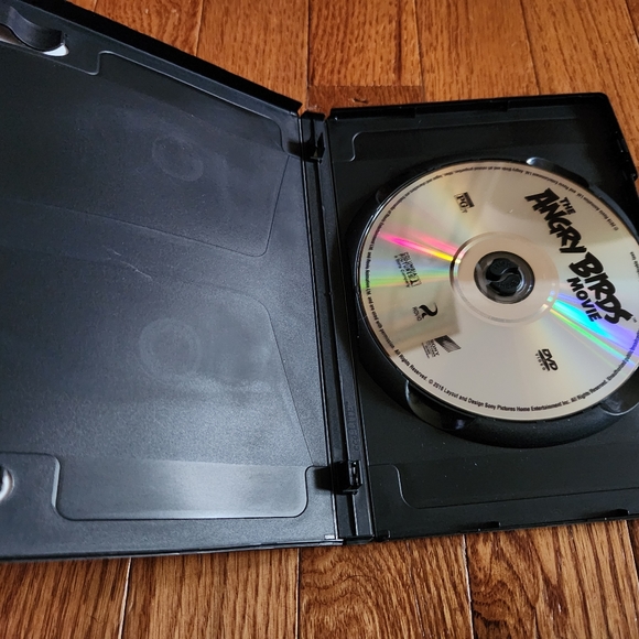 The Angry Birds Movie DVD - Picture 3 of 3